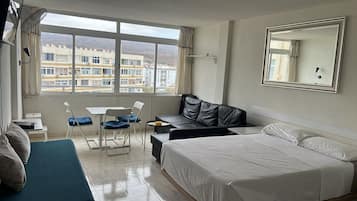 1 soverom, strykejern/-brett, wi-fi (inkludert) og sengetøy