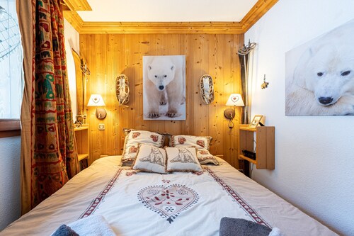 Appartement "Le Châtelard" avec vue sur les montagnes, terrasse privée et Wi-Fi
