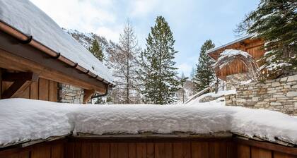 Appartement "Le Châtelard" avec vue sur les montagnes, terrasse privée et Wi-Fi