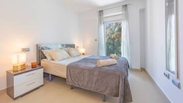 2 habitaciones, tabla de planchar con plancha y wifi gratis