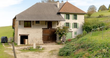 Holiday Home 'Le Palefroi De Merlas' with Mountain View and Private Garden
