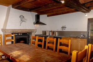 Dining - Holiday Home 'Le Palefroi De Merlas' with Mountain View and Private Garden (Merlas)
