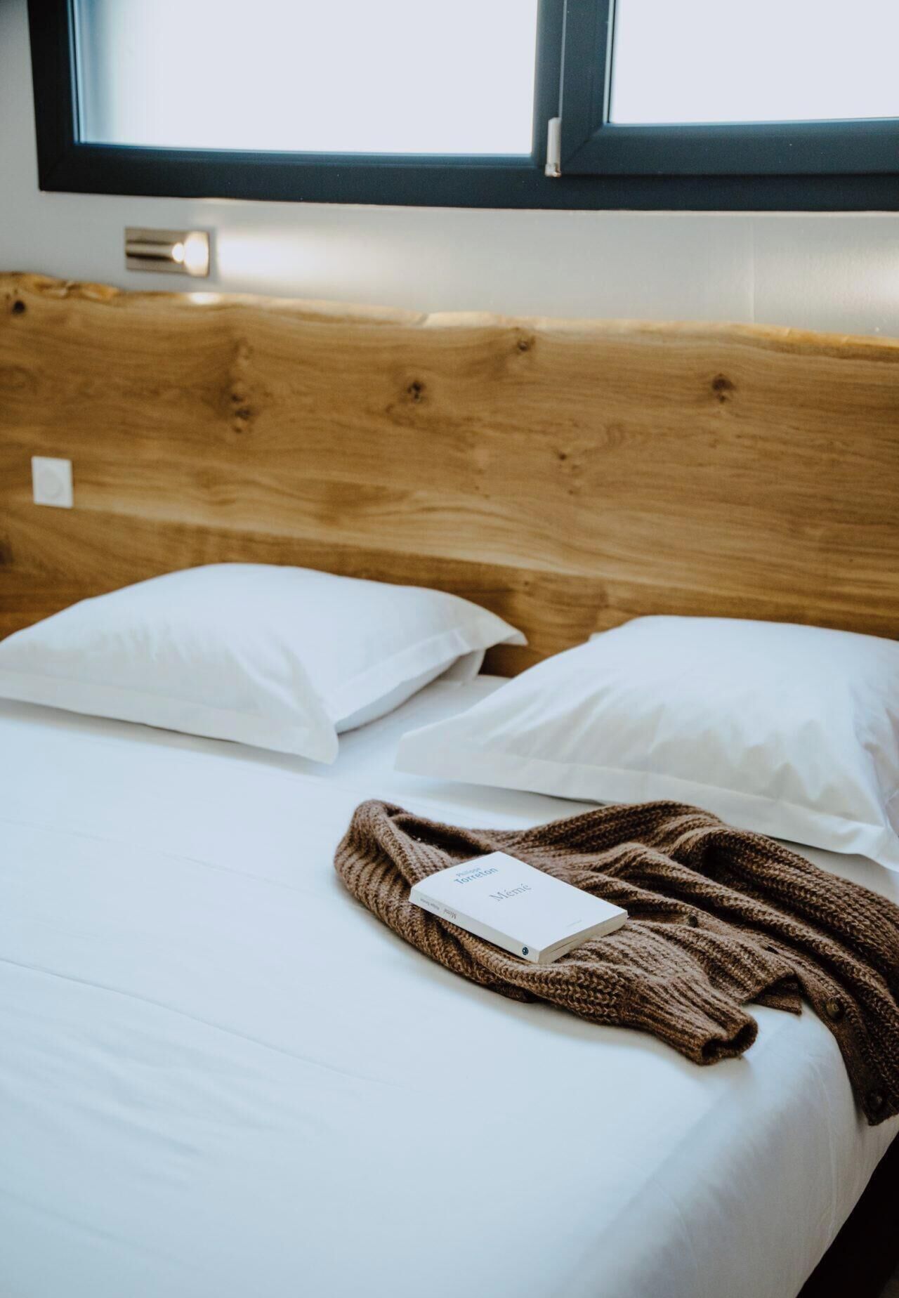 1 slaapkamer, een strijkplank/strijkijzer, gratis wifi, beddengoed