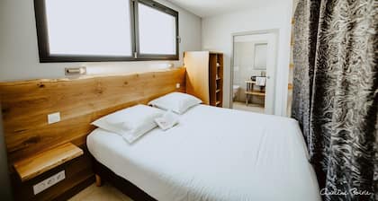 Holiday Home 'Gite Villa T1' with Shared Pool, Wi-Fi and Air Conditioning