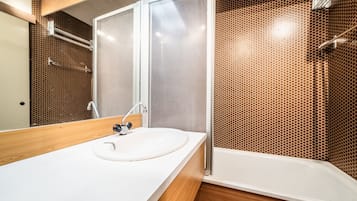 Chuveiro, secador de cabelo