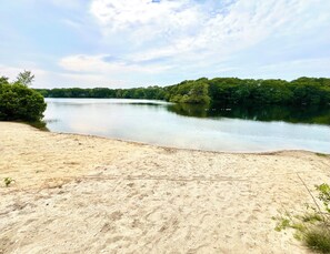 サンラウンジャー、ビーチタオル