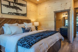 12 habitaciones, tabla de planchar con plancha y wifi gratis 