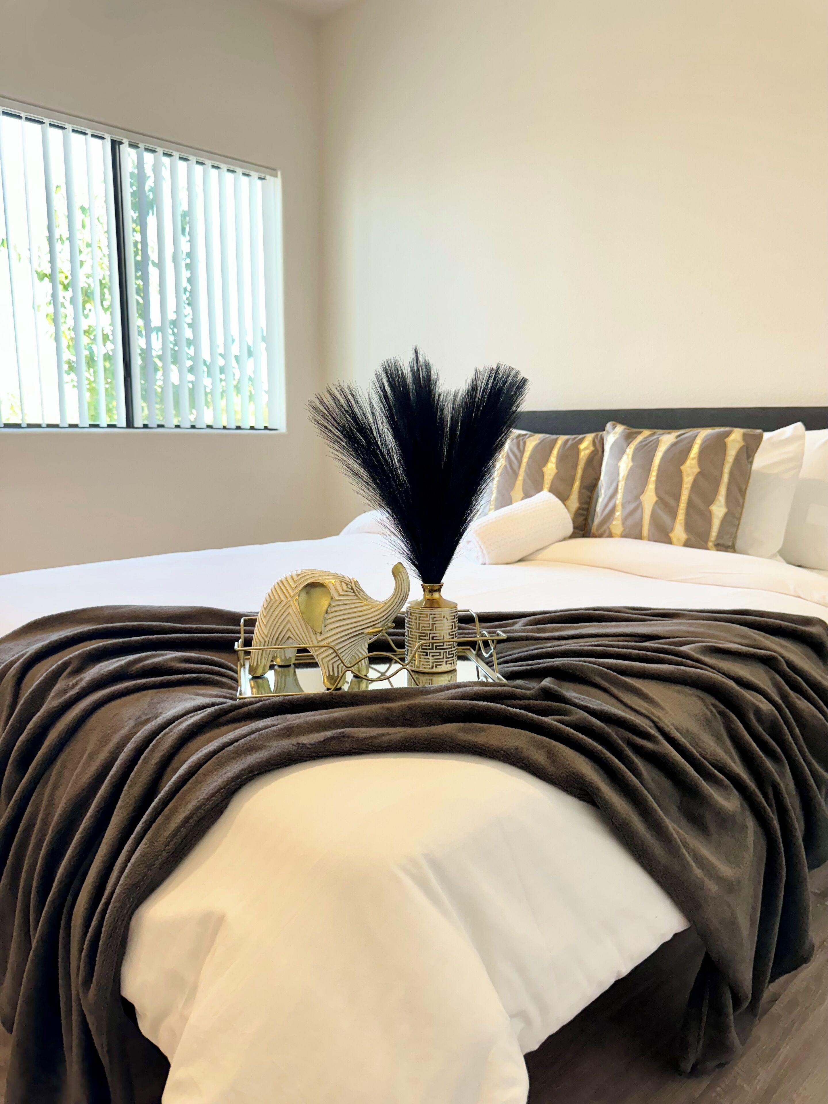 Cozy 1-bedroom apartment in peaceful Henderson with AC, WiFi, fitness room