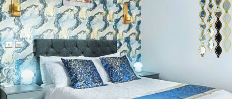 1 habitación, tabla de planchar con plancha, wifi y ropa de cama