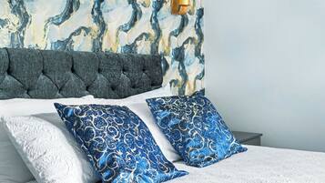 1 habitación, tabla de planchar con plancha, wifi y ropa de cama