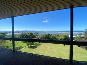 Property grounds - A perfect view of Gabo Island (Mallacoota)
