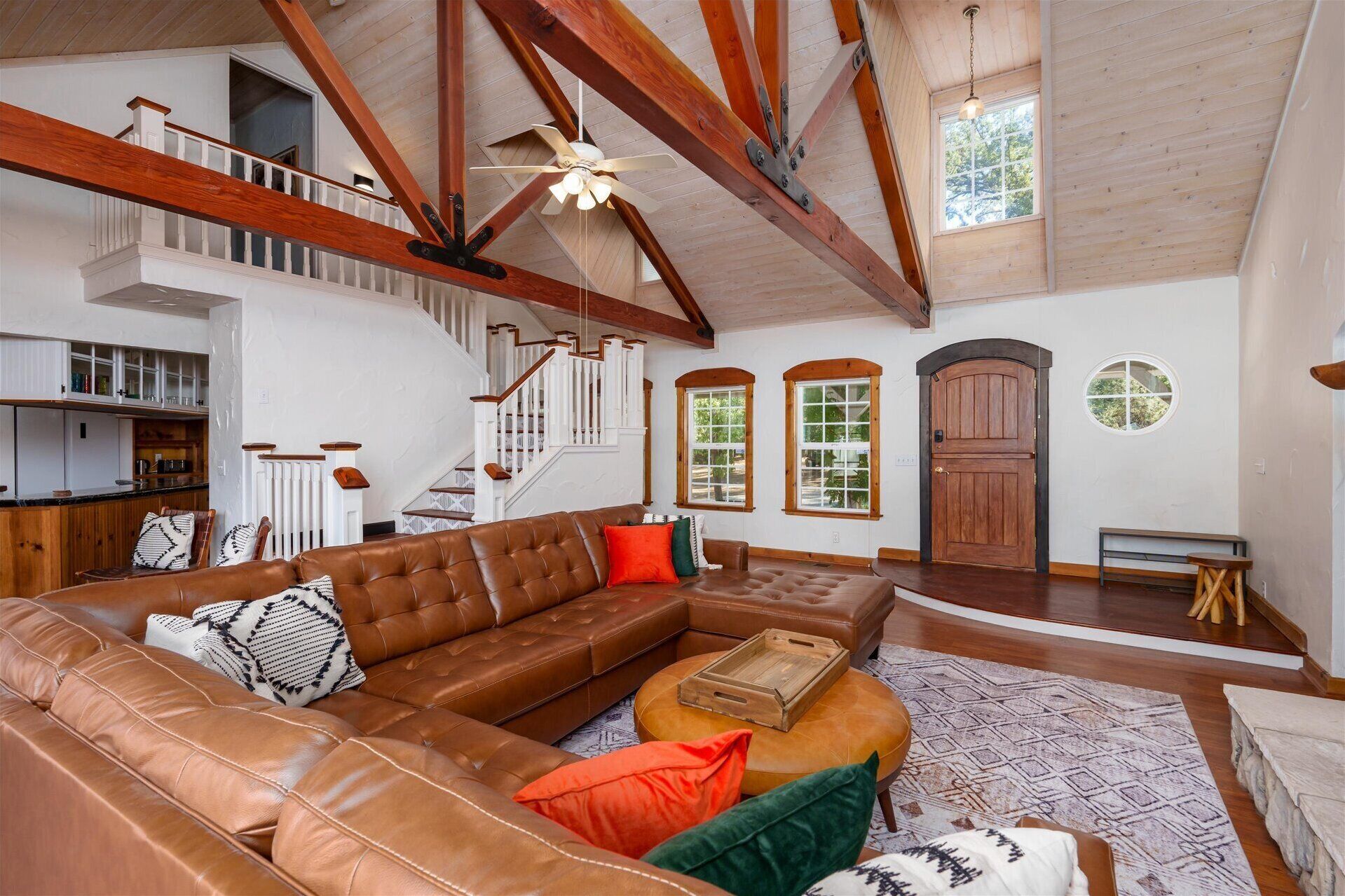 Smart-TV, Kamin, Tischfußball