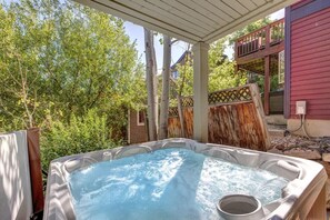Terrace/patio - Abode at Lowell Lodge, private hot tub, heart of Park City, Old Town (Park City)
