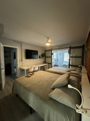 2 bedrooms, iron/ironing board, WiFi, bed sheets