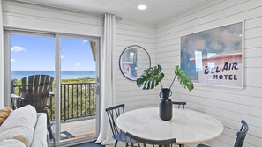 Dining - BeeBy the Sand – Gulf-View Escape Just 50 Steps to the Beach! (Inlet Beach)