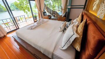 Family Bungalow, Mountain View | In-room safe, iron/ironing board, free WiFi