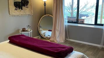 1 camera, una cassaforte in camera, lenzuola