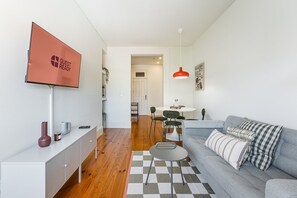 TV - GuestReady - Endearing Retreat in Porto (Boavista)