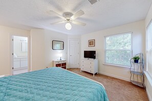 4 Schlafzimmer, Bügeleisen/Bügelbrett, Internetzugang, Bettwäsche