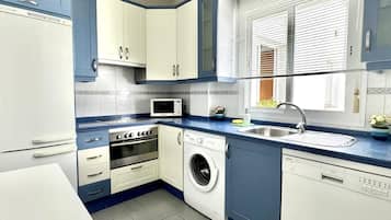 Fridge, microwave, oven, dishwasher