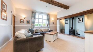 Rumah, pemandangan kebun | Area keluarga | TV layar datar