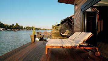 Luksus-suite - udsigt til flod | Terrasse/gårdhave