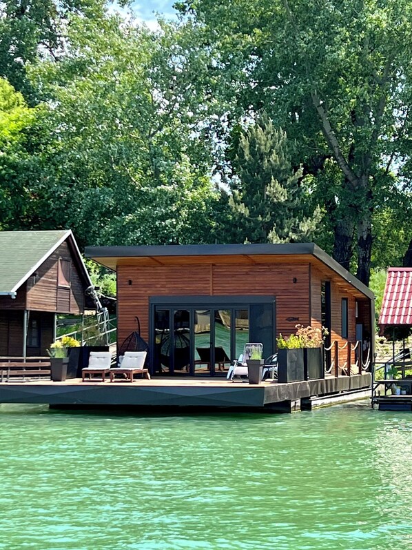 Front of property - Beach House Belgrade (Belgrade)