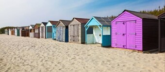 Two Bed Seafront Escape in East Wittering