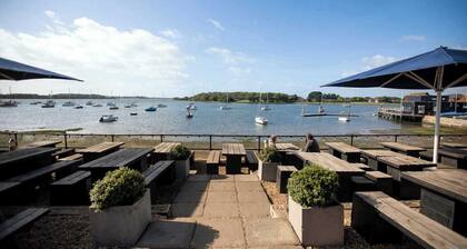 Rural Charm Meets Luxury | 3-Bed Cottage + Hot Tub