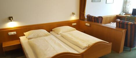 1 chambre, accĂšs Ă Internet, literie fournie