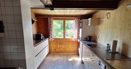 Appartement "Ferienwohnung In Altem Bauernhaus" avec vue sur la montagne, jardin privé et Wi-Fi