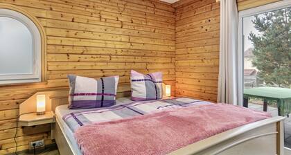 Ferienhaus 'Erdgeschoss' mit privater Terrasse, Garten und Wi-Fi