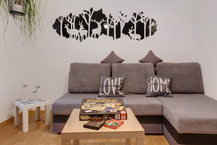 Ferienwohnung 'Im Grünen' Mit Terrasse, Gemeinschaftsgarten Und Wi-fi - Renningen