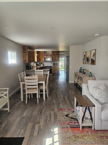 Modern Comfort in Downtown Victor 