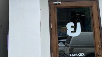 Fachada de la propiedad