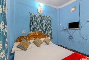 Soundproofing, free WiFi, bed sheets - Goroomgo Kiran Guest House Kolkata (Kolkata)