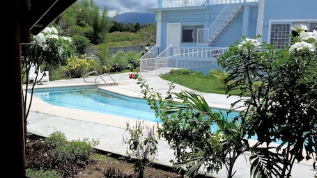 Outdoor pool. Charming 1-bedroom house with AC, WiFi in delightful Zamboanguita.