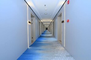 Unclassified image, 2 of 18, button - Royal Hotel (Zhongmu)