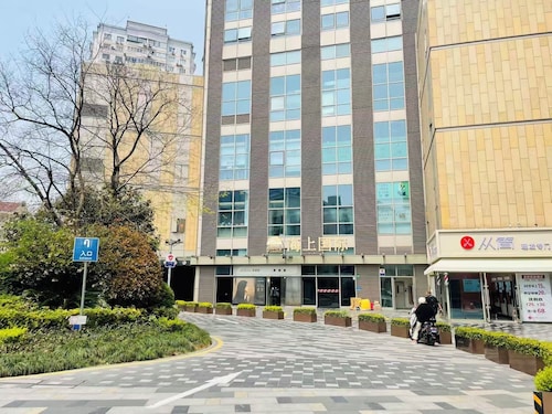 Leleju Boutique Apartment Shanghai