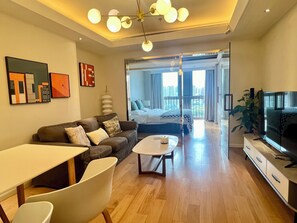 City Suite (1805) | Living area