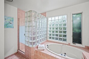 Shower, jetted tub, hair dryer