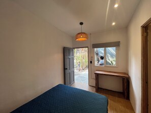 1 bedroom, desk, free WiFi, bed sheets