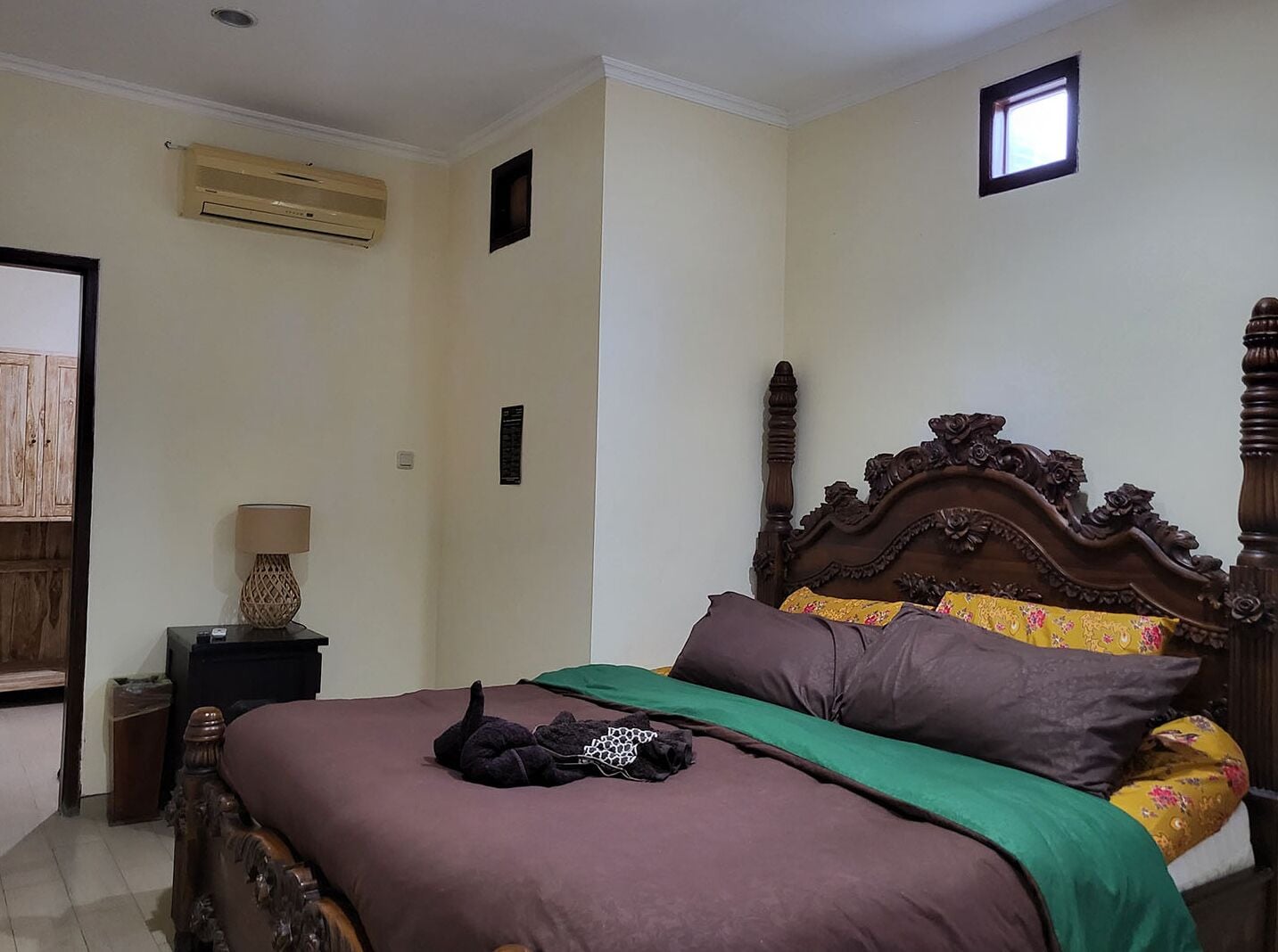 华丽双人房, 1 张特大床 | 防过敏的被褥、办公桌、熨斗/熨板、免费 WiFi