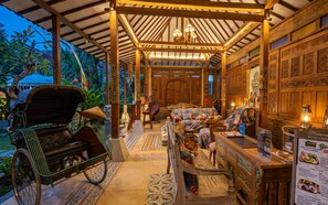 Reception - GWK View Boutique Hotel and Residence (Jimbaran)