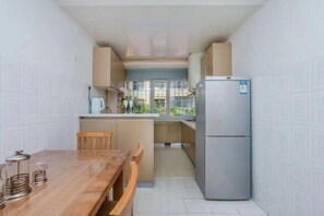 Restaurant - Qingdao Little Times Youth Hostel May4th Square Store (Qingdao)