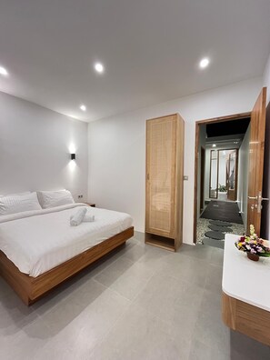 In-room safe, free WiFi