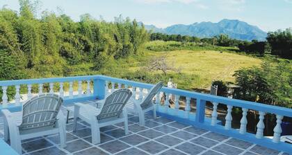 Nicely appointed studio in charming Zamboanguita with AC, WiFi