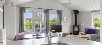 "Maaria" - 400m from the sea by Interhome
