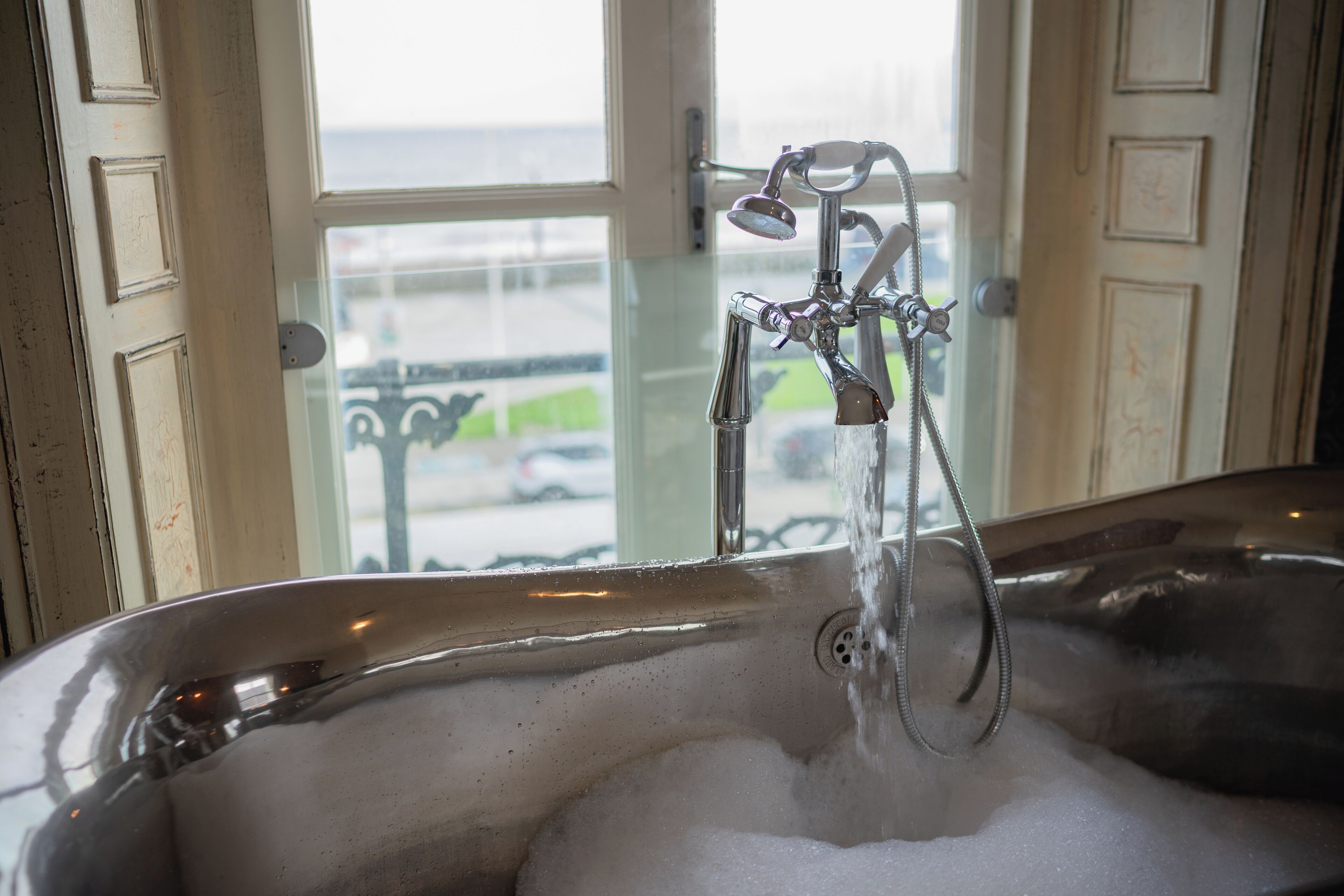 Deluxe Double Room with Bathtub, Sea View | WiFi (free)