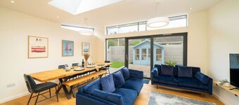 Newhall Gardens - Botanical Bliss